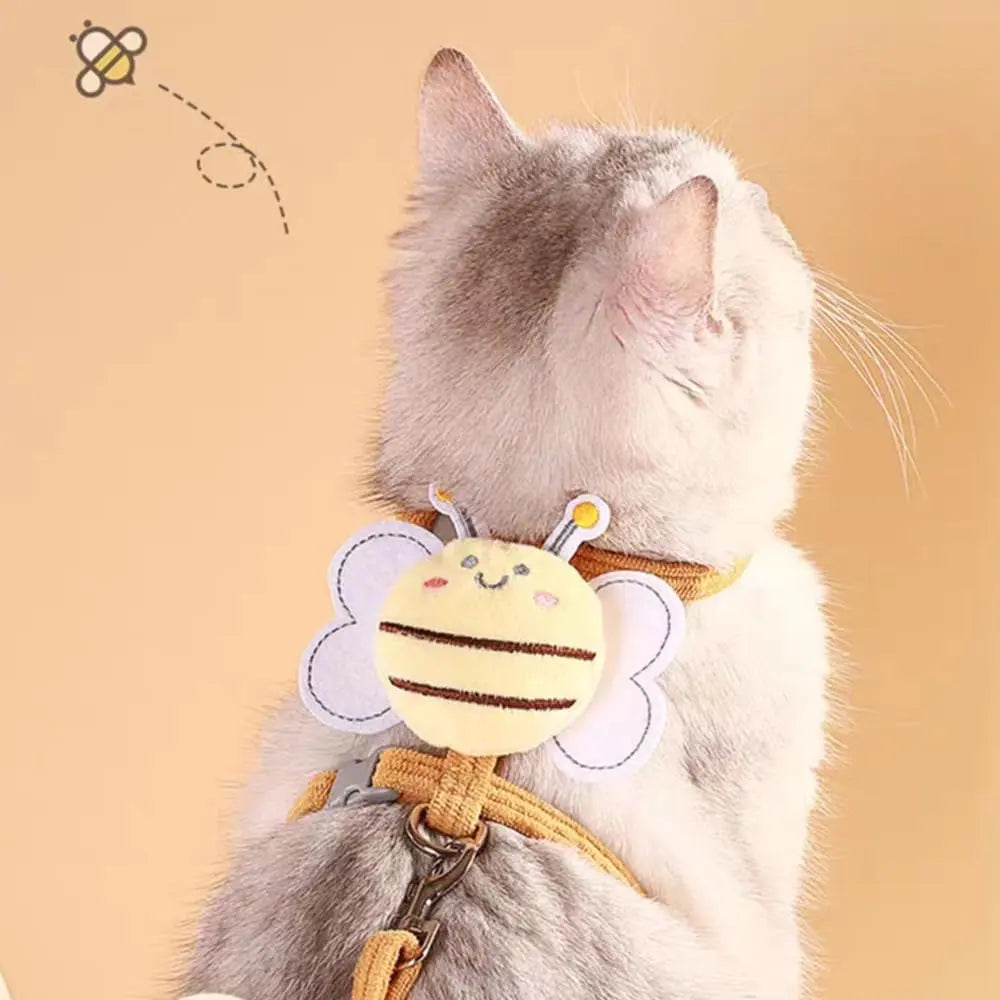 Transform your kitty's walks with the Ihubei Cute Cat Bee Harness & Leash Set! 🐾✨ Lightweight, anti-escape, and oh-so-stylish for your small/medium furball! Perfect for safe and stress-free adventures! 🐱💕🌼